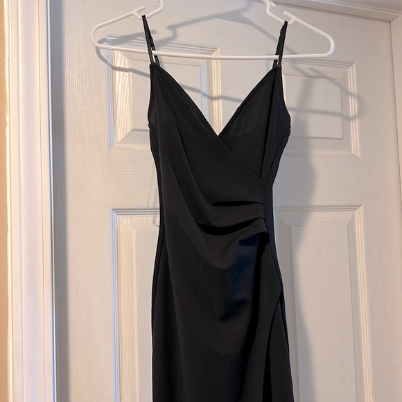 Emerald Sundae Dresses & Skirts - Emerald Sundae black high slit dress- size XXS